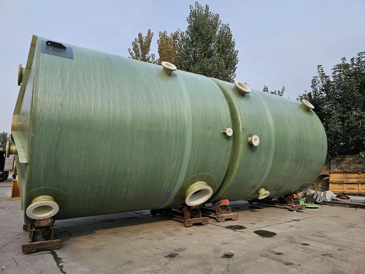 Thermoplastic lined GRP tank Thermoplastic lined GRP tank